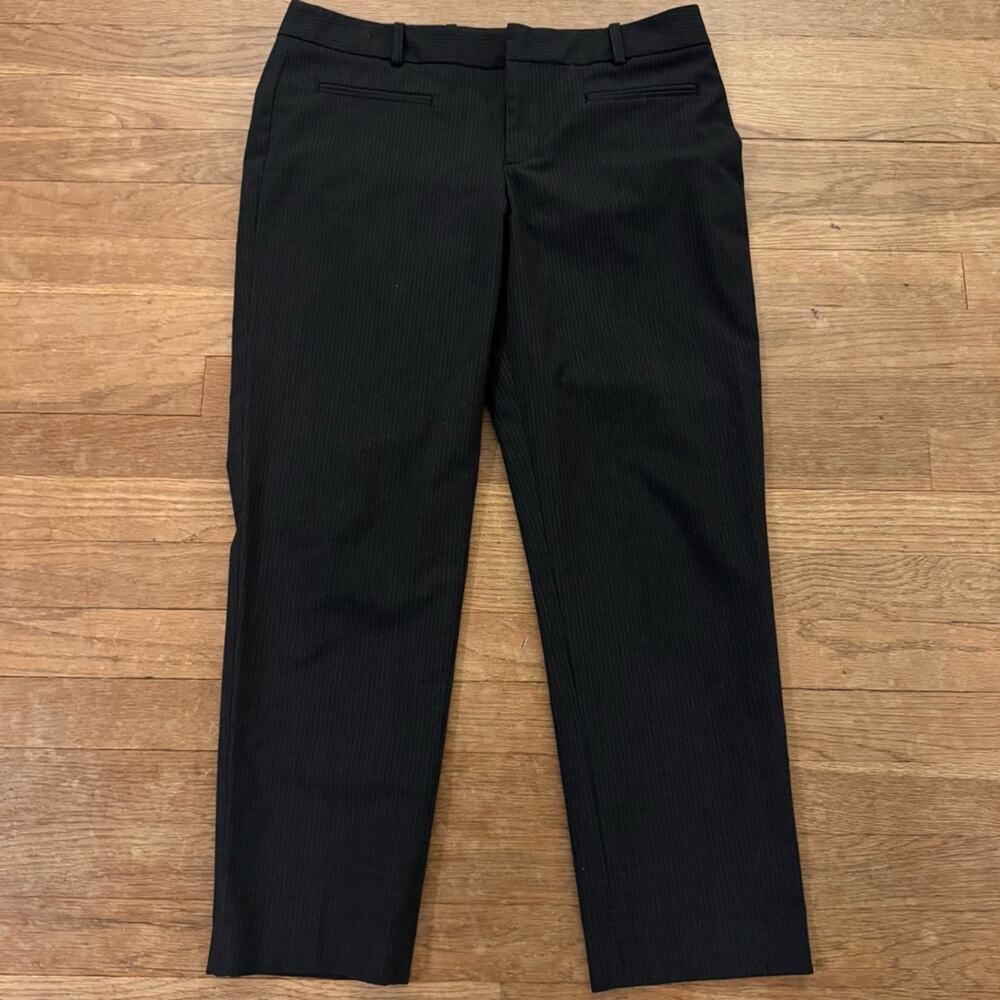Gap Slim Cropped gray pinstripe dress pants slacks size 6R
b61